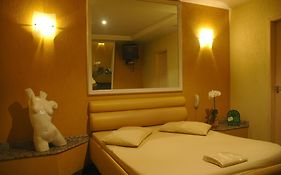 Ville Motel (Adults Only)